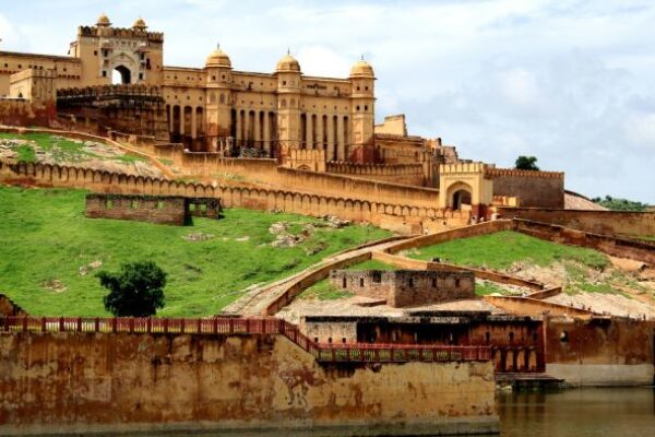 Jaipur Local Tour with New Delhi Dropping
