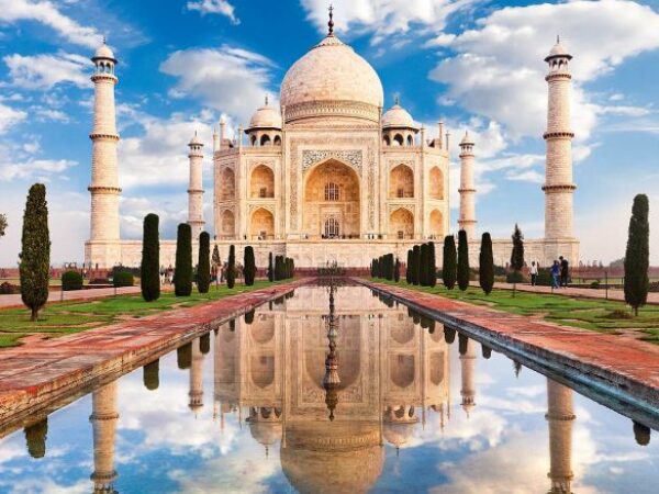 Taj Mahal Entrance Ticket – With Complimentary Guide Service