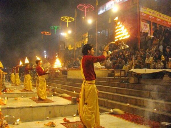 Varanasi Tour From Delhi With Sacred Ganga Aarti – 2 Days