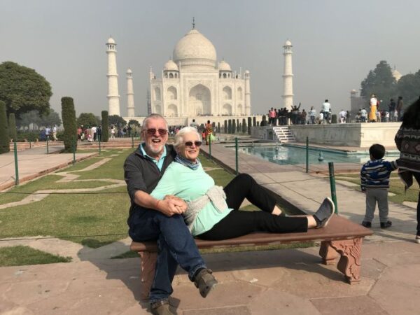 One Day – Taj Mahal Tour From Hyderabad By Flight